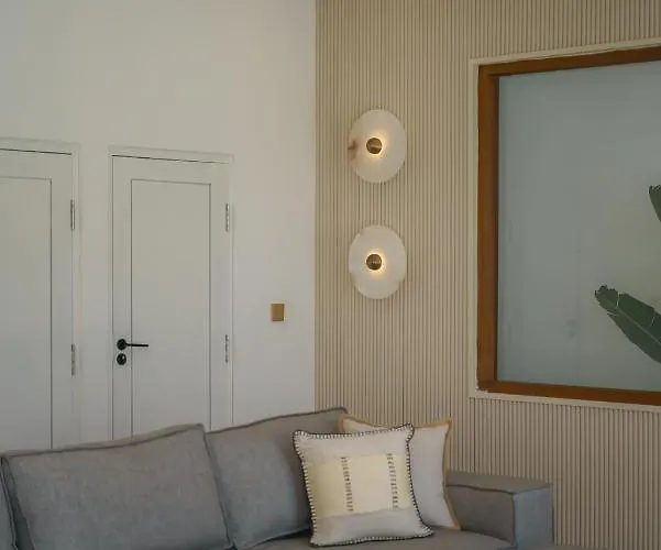 Umaju - Contemporary Minimalist 2br In Umalas! *